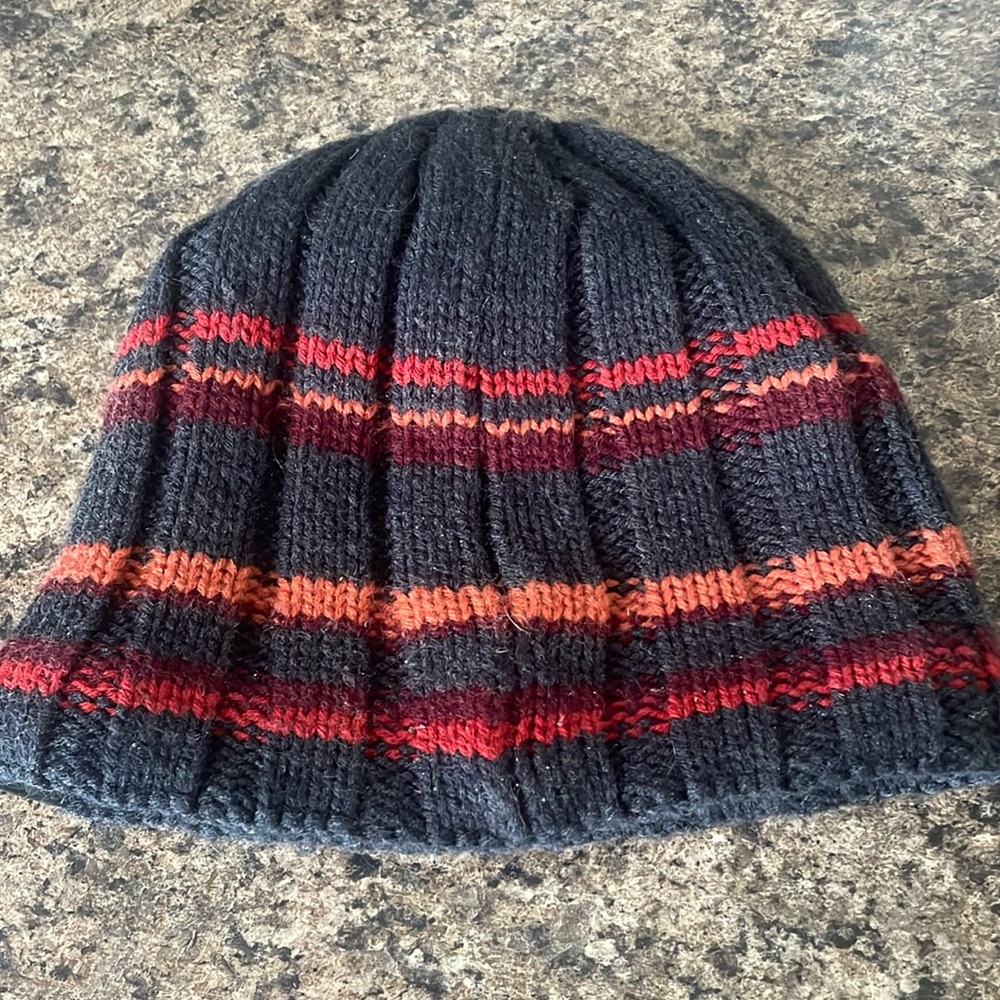 3/$15 Wind river winter thick hat  touque